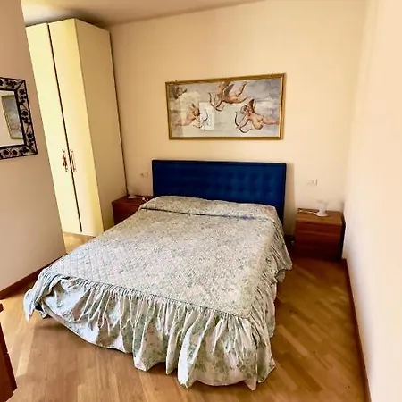 Ammiraglia Apartment *