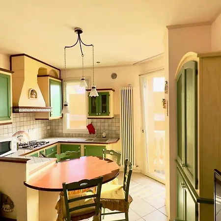 Ammiraglia Apartment *